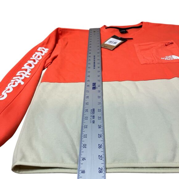 The North Face Mens L Tech Crew Sweatshirt Orange Pullover Outdoor Gorpcore NEW - Picture 3 of 15